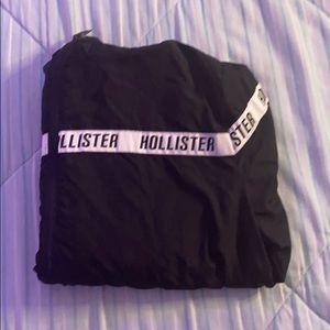 Cute black and white hollister windbreaker
